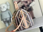 Мужская дорожная сумка Louis Vuitton коричневого цвета, артикул 347147 — фото 3
