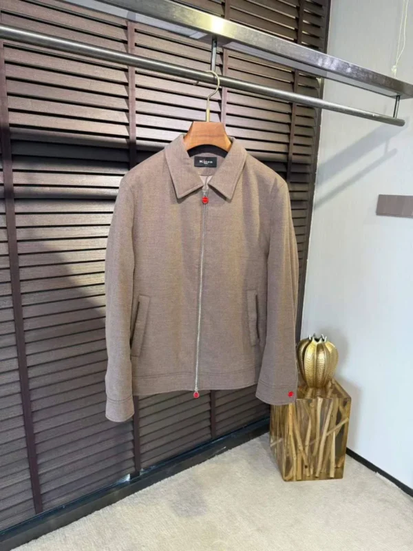 Мужская куртка Kiton бежевого цвета, артикул 347293