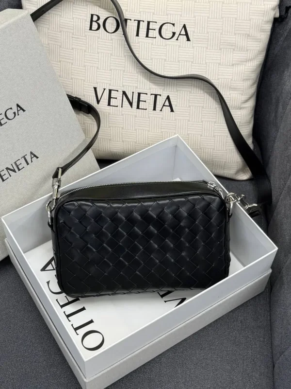 Сумка мессенджер BOTTEGA VENETA