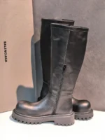 Женские сапоги Balenciaga чёрного цвета, артикул 347338 — фото 3
