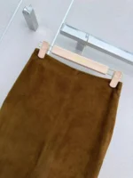 Женская замшевая юбка Miu Miu коричневого цвета, артикул 347450 — фото 3