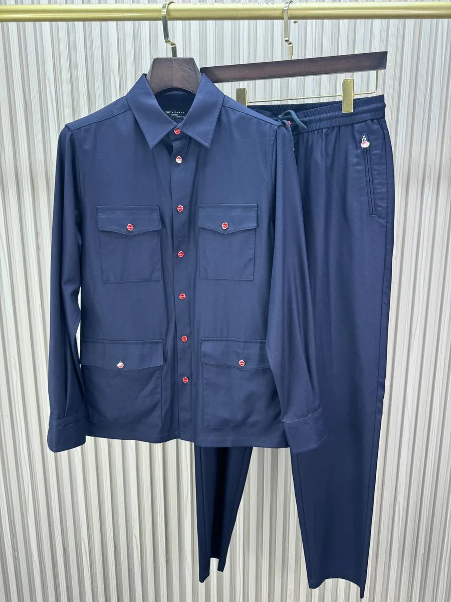347532_1 Мужской костюм Kiton тёмно-синего цвета, артикул 347532