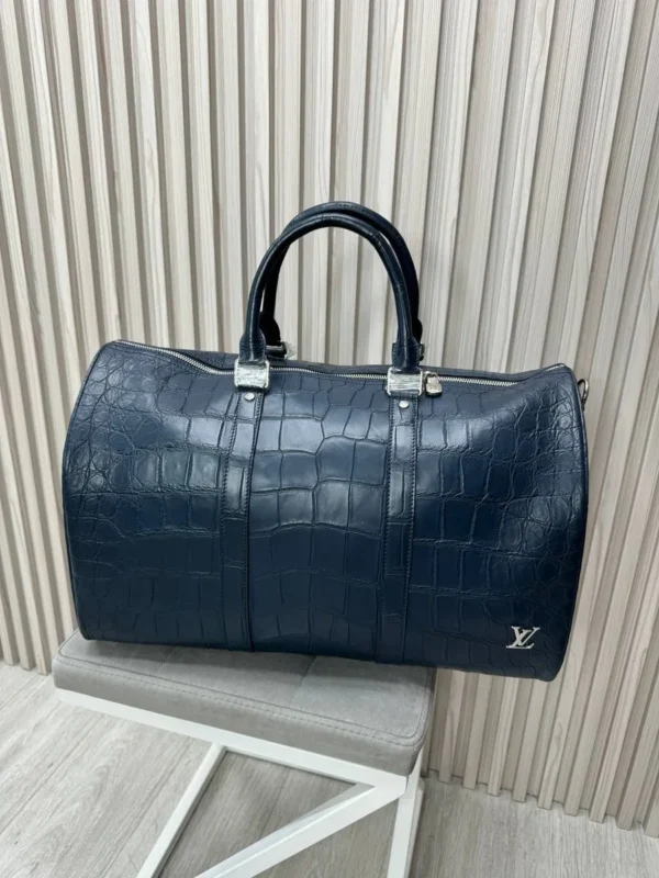 Дорожная сумка LOUIS VUITTON из натуральной кожи крокодила 🐊