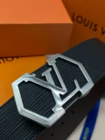 Мужской ремень Louis Vuitton чёрного цвета, артикул 347624 — фото 4