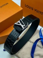 Мужской ремень Louis Vuitton чёрного цвета, артикул 347625