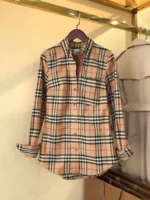 Женская рубашка Burberry бежевого цвета, артикул 347700