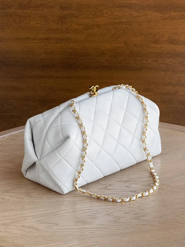 Сумка CHANEL