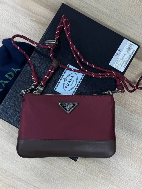 Сумка мессенджер PRADA