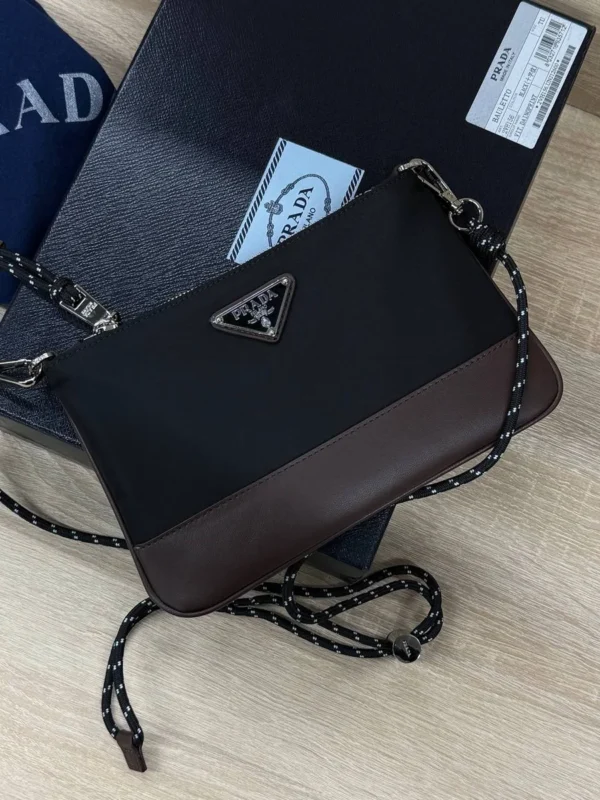 Сумка мессенджер PRADA