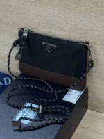 Мужская сумка мессенджер Prada чёрного цвета, артикул 347764 — фото 3