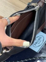 Мужская сумка мессенджер Prada чёрного цвета, артикул 347764 — фото 6