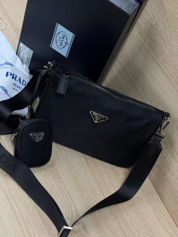 Сумка мессенджер PRADA — фото 2
