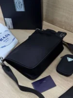 Мужская сумка мессенджер Prada чёрного цвета, артикул 347765 — фото 4