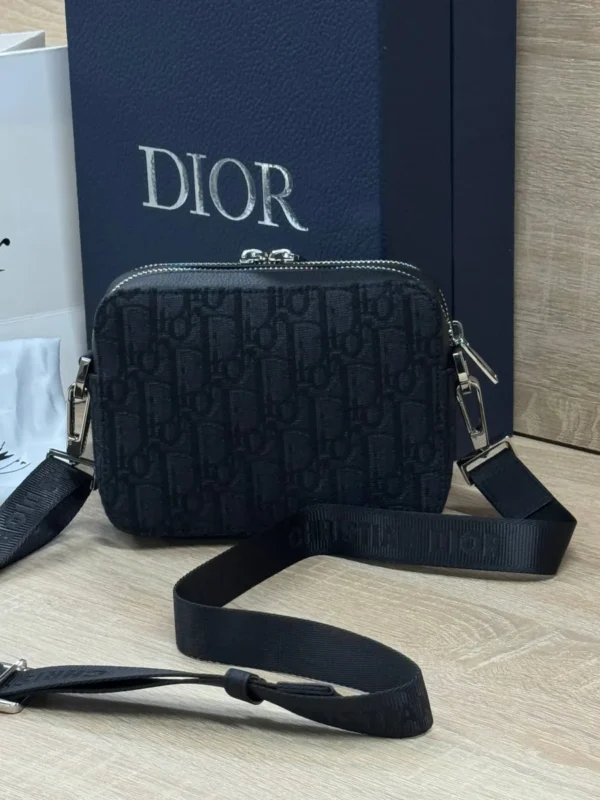 Сумка мессенджер DIOR — фото 2
