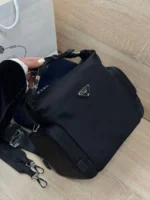 Мужская сумка мессенджер Prada чёрного цвета, артикул 347786 — фото 5