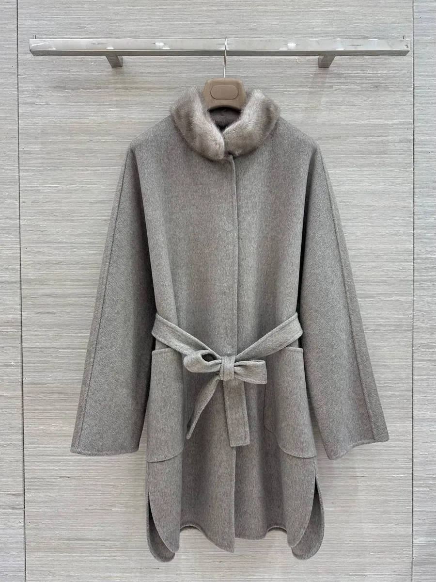 348008_1 Женское пальто Loro Piana серого цвета, артикул 348008