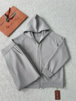 Мужской спортивный костюм Loro Piana серого цвета, артикул 348119