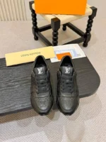 Мужские кроссовки Louis Vuitton чёрного цвета, артикул 348330 — фото 2