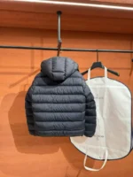 Мужская куртка Moncler тёмно-синего цвета, артикул 348350 — фото 2