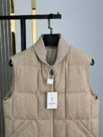 Мужская безрукавка Berluti бежевого цвета, артикул 348899 — фото 4