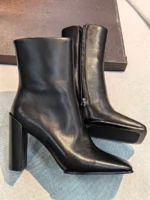 Женские ботильоны Alaia чёрного цвета, артикул 348800 — фото 3