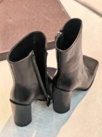Женские ботильоны Alaia чёрного цвета, артикул 348800 — фото 4