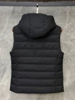 Мужская безрукавка Brunello Cucinelli чёрного цвета, артикул 348617 — фото 2