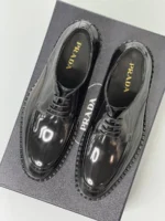 Мужские дерби Prada чёрного цвета, артикул 348478 — фото 2