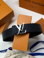 Мужской ремень Louis Vuitton чёрного цвета, артикул 348484