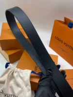 Мужской ремень Louis Vuitton чёрного цвета, артикул 348484 — фото 4