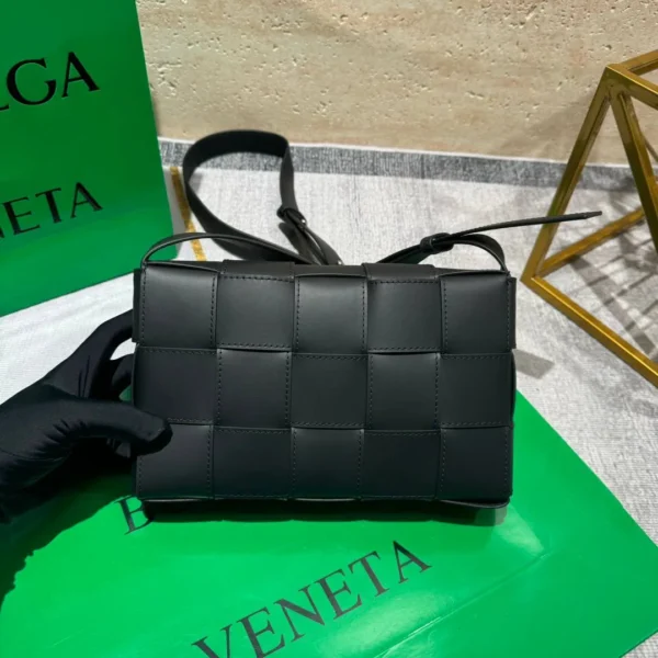 Сумка мессенджер BOTTEGA VENETA