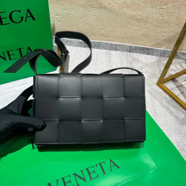 Сумка мессенджер BOTTEGA VENETA — фото 2