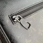 Мужская сумка мессенджер Louis Vuitton чёрного цвета, артикул 348677 — фото 7