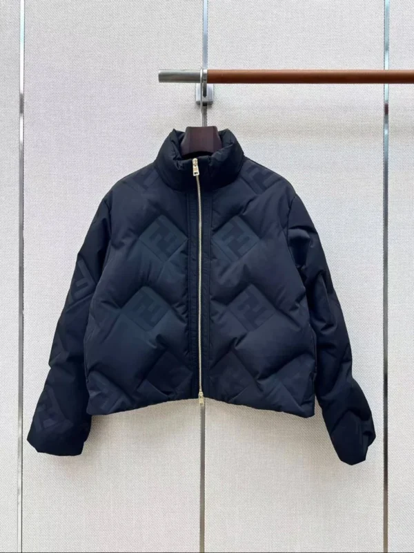 Безрукавка FENDI