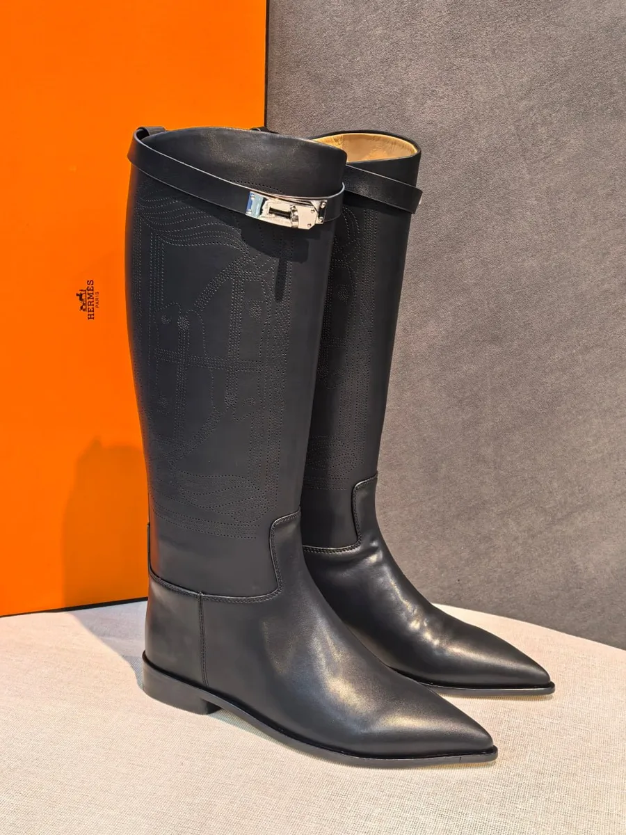 348813_1 Женские сапоги Hermes чёрного цвета, артикул 348813