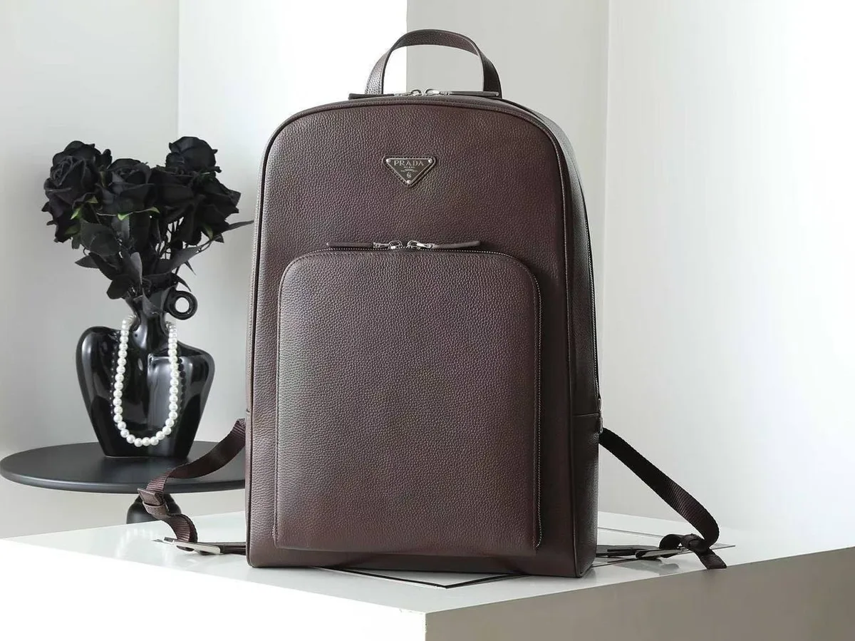 348684_1 Мужской рюкзак Prada коричневого цвета, артикул 348684