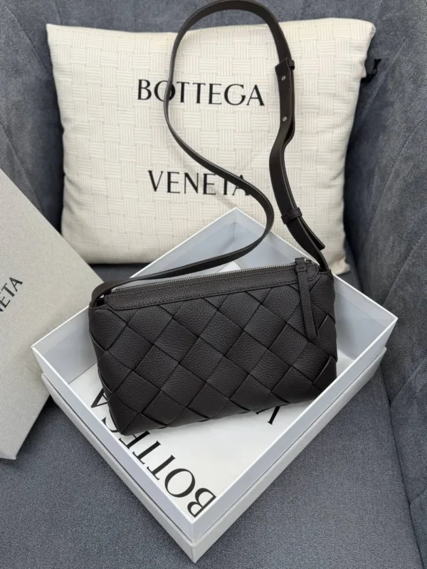 Сумка мессенджер BOTTEGA VENETA