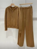 Женский спортивный костюм Loro Piana коричневого цвета, артикул 348451