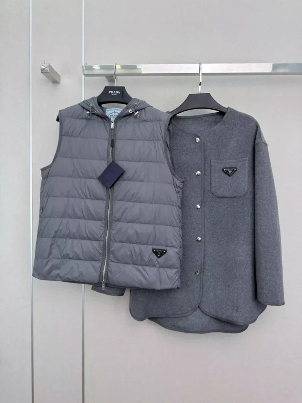 Пальто & Безрукавка PRADA