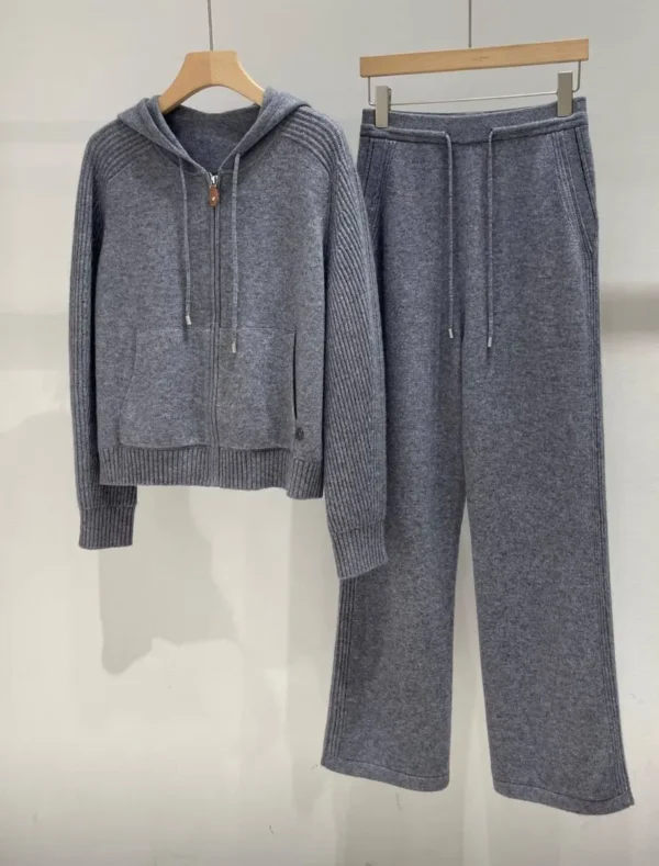 Женский спортивный костюм Loro Piana серого цвета, артикул 348450