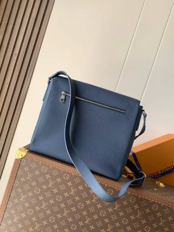 Сумка мессенджер LOUIS VUITTON — фото 2